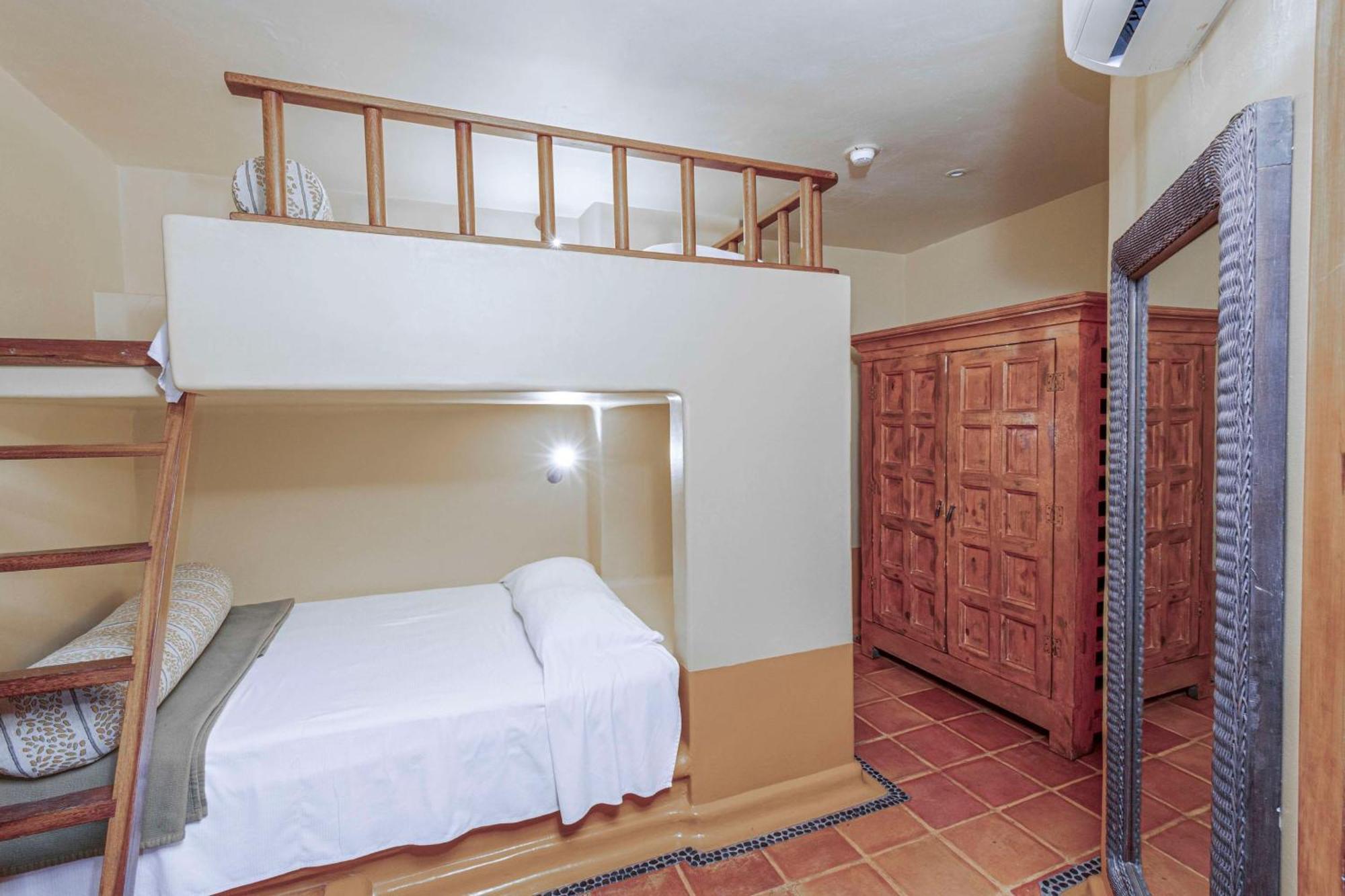 Hilton Grand Vacations Club Zihuatanejo Hotel Luaran gambar